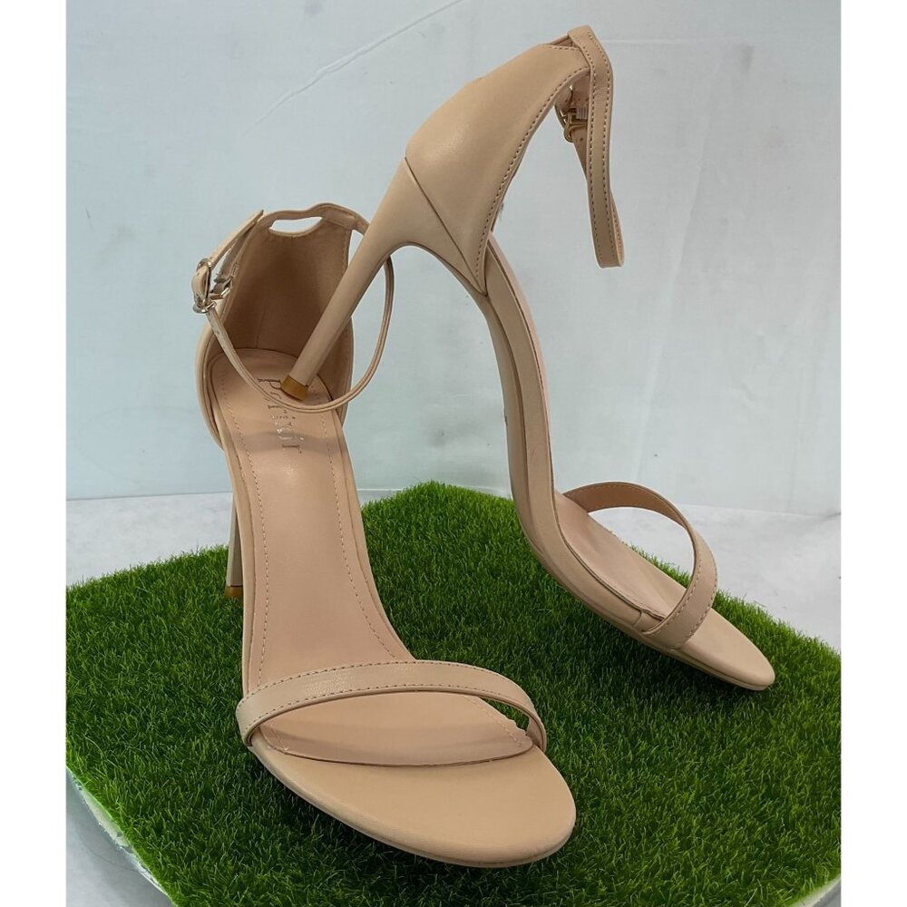 New Petals Nude Ankle Strap Stiletto Heels Size 9